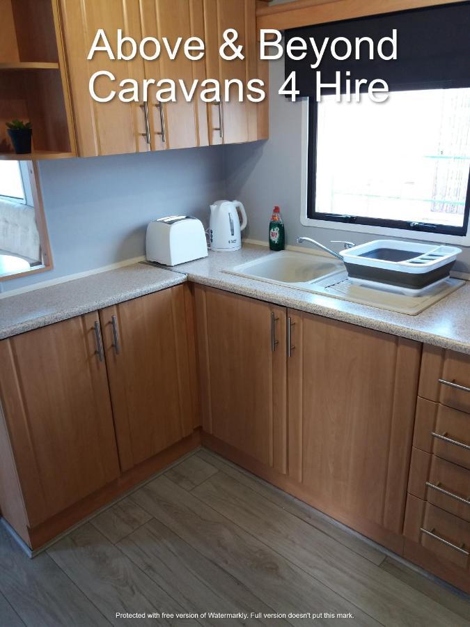 Above & Beyond Caravans Рил Екстериор снимка