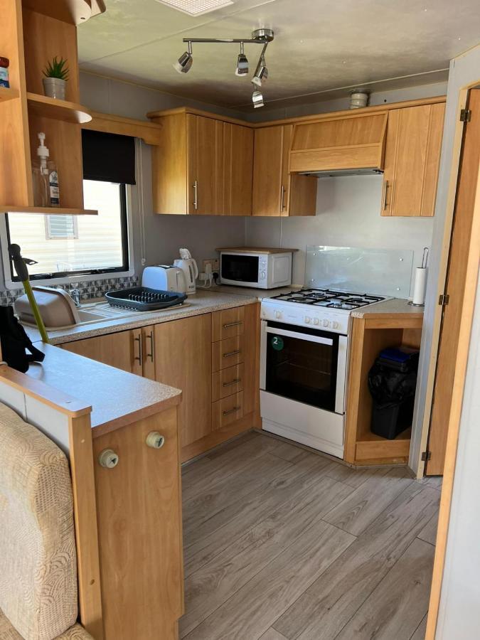 Above & Beyond Caravans Рил Екстериор снимка